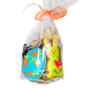 Великденски пакет сладки микс с две рисувани меденки